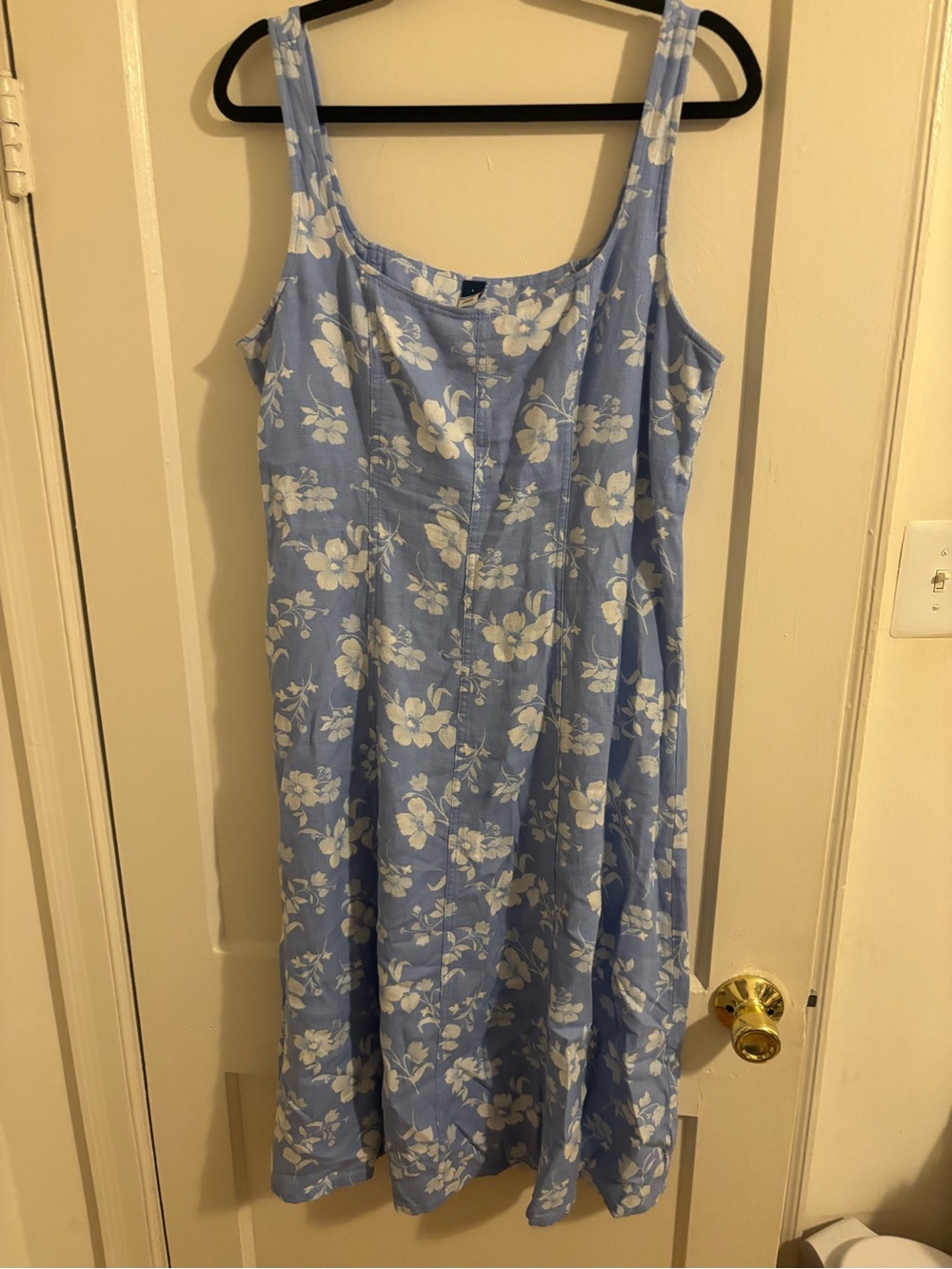 Old Navy Light Blue Floral Midi Dress